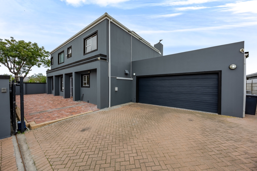 4 Bedroom Property for Sale in Milnerton Ridge Western Cape